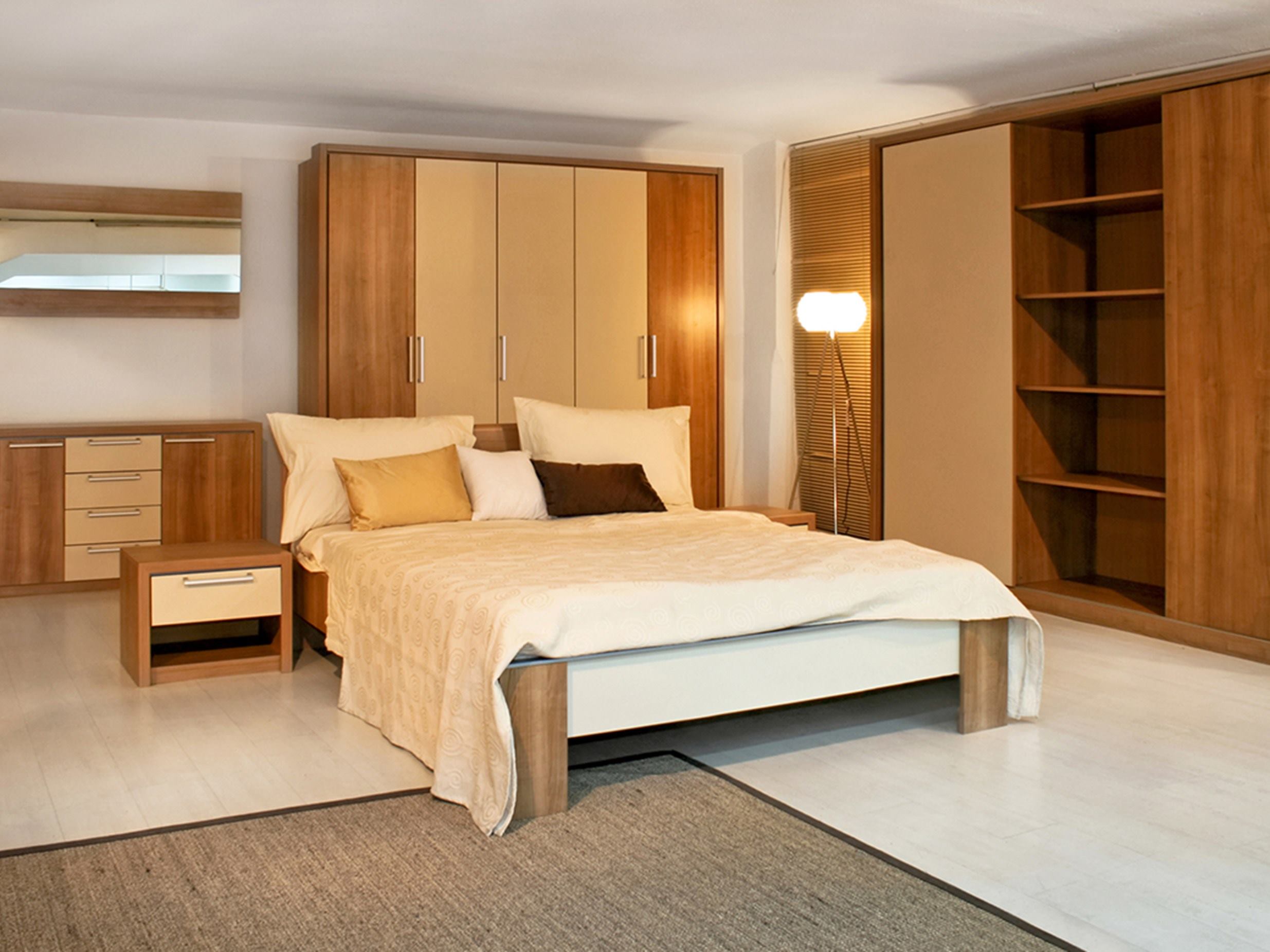 dormitorio-amplio-madera